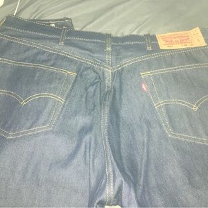 501 levis jeans